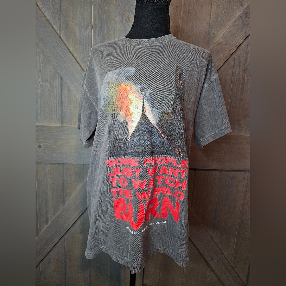 333 Half Evil Tshirt sz Medium